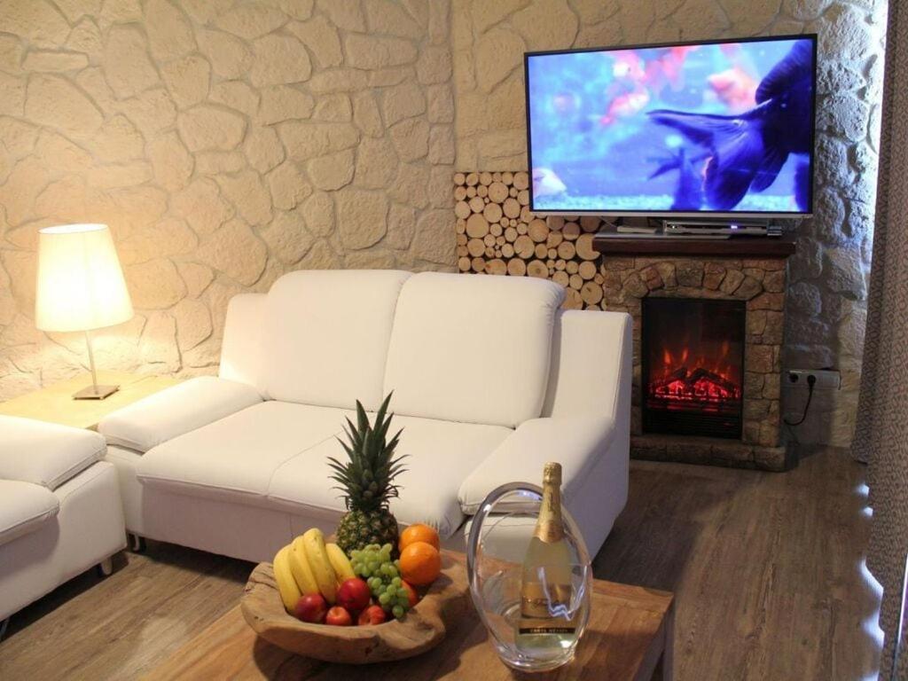 Maarpanorama In Het Maarberg Resort Schalkenmehren Extérieur photo