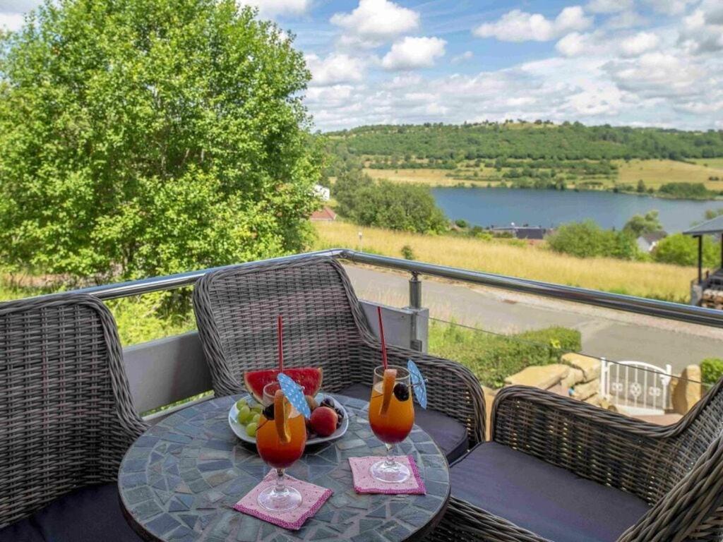 Maarpanorama In Het Maarberg Resort Schalkenmehren Extérieur photo